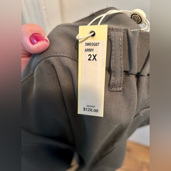 Max Studio Cargo Pants - Picture 7 of 8